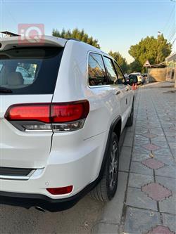 جيب جراند شيروكي